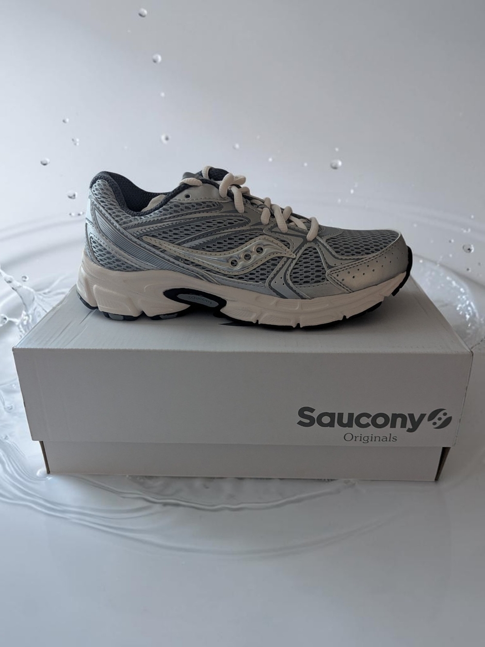 Saucony GRID Ride Millennium Women's Silver Cream Lifestyle Shoe Size 6.5